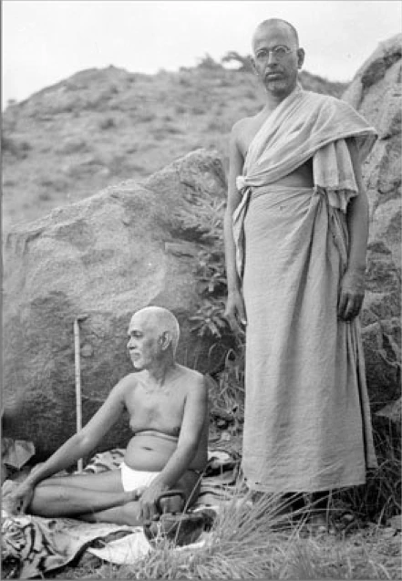 Sw.Niranjanananda, with Bhagavan