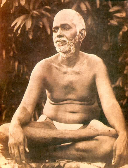 Bhagavan, padmasana