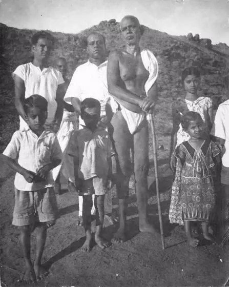 TNK with T.V.Venkatarama and family
